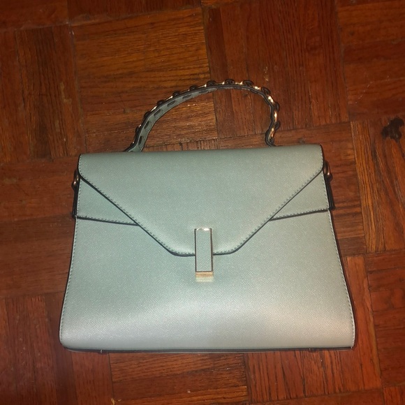 Purse - Picture 1 of 3